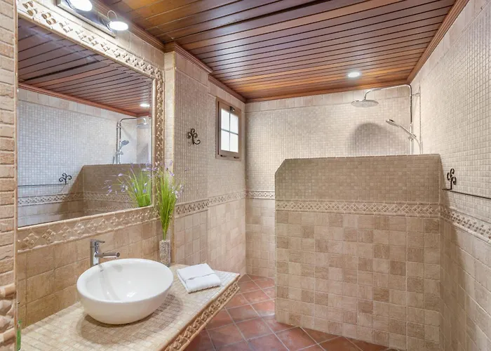 Casa Yaraina